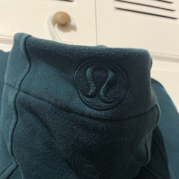 Lululemon Scuba Zip Up Hoodie - Picture 5 of 5